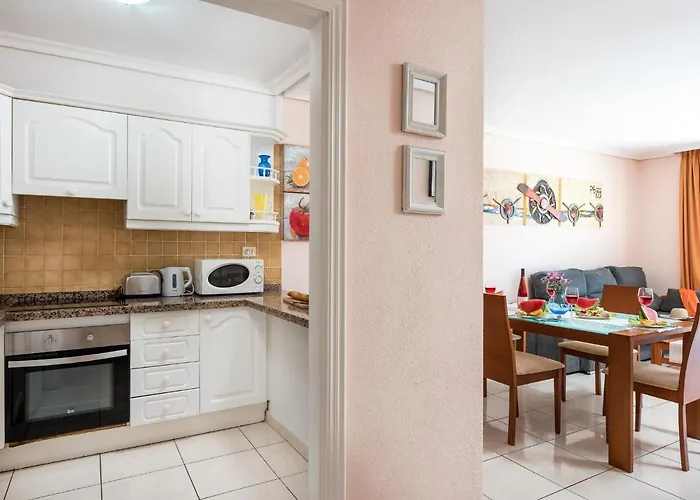 10e Country Club Pool! *