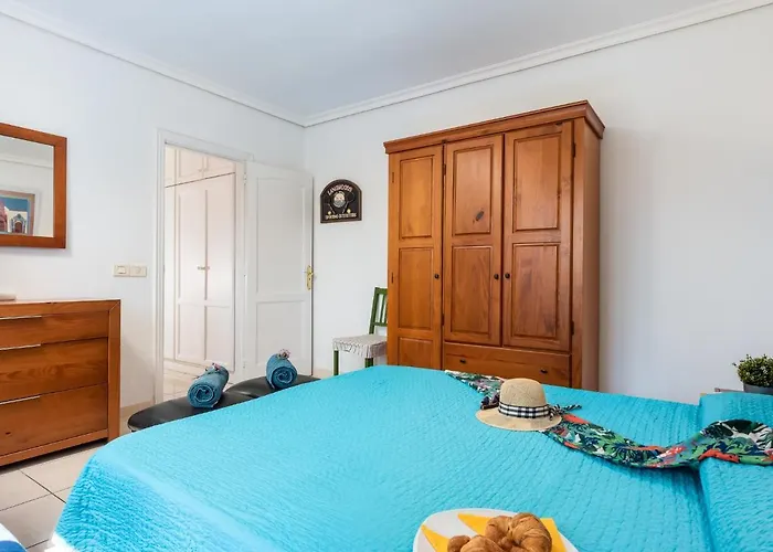 10e Country Club Pool!